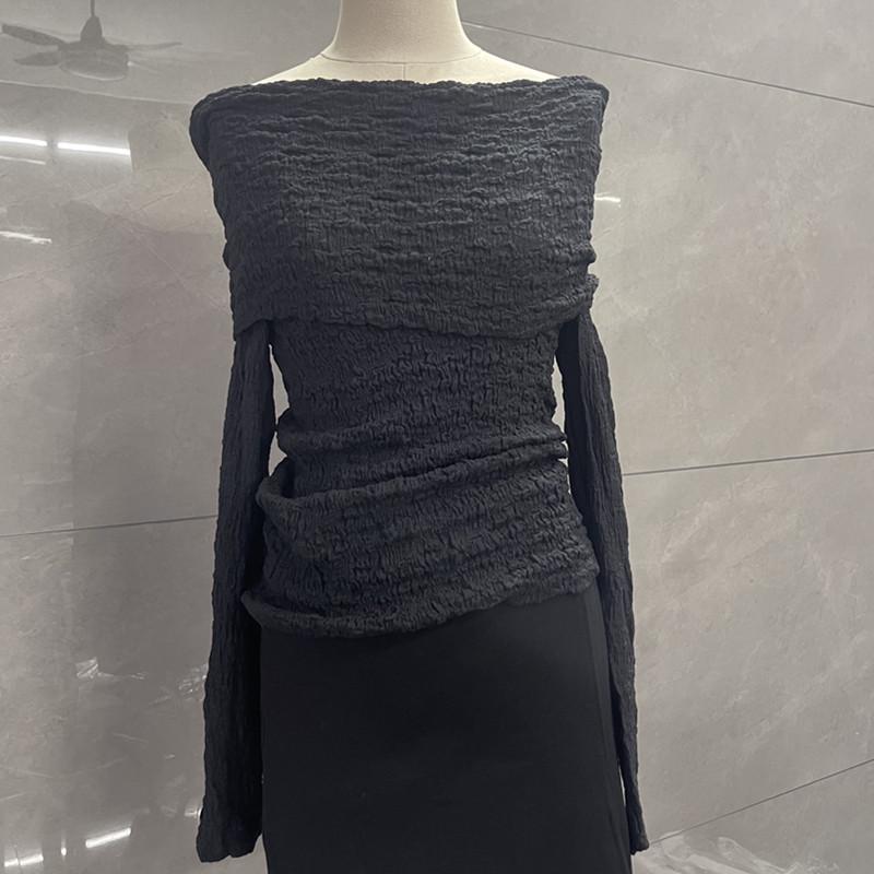 Thirteen Lines A/W Off-Shoulder Ruffled Hem Chiffon Top XL - recommended for around 125 lbs
Thirteen Lines A/W Off-Shoulder Ruffled Hem Chiffon Top XL - recommended for around 125 lbs