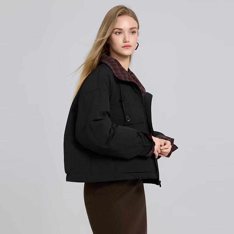 Женский укороченный пуховик петит в клетку со стойкой M
Женский укороченный пуховик петит в клетку со стойкой M