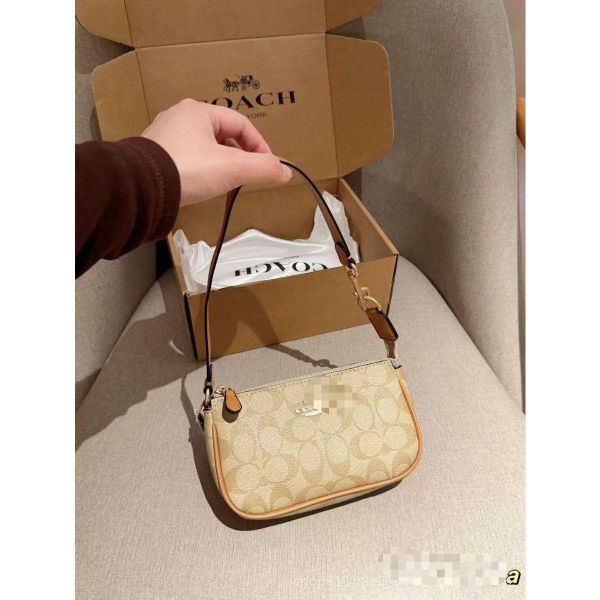 Spring and summer new Nolita 19 classic logo presbyopia shoulder oblique span portable mahjong women s bag 19*5*12CM
Spring and summer new Nolita 19 classic logo presbyopia shoulder oblique span portable mahjong women s bag 19*5*12CM