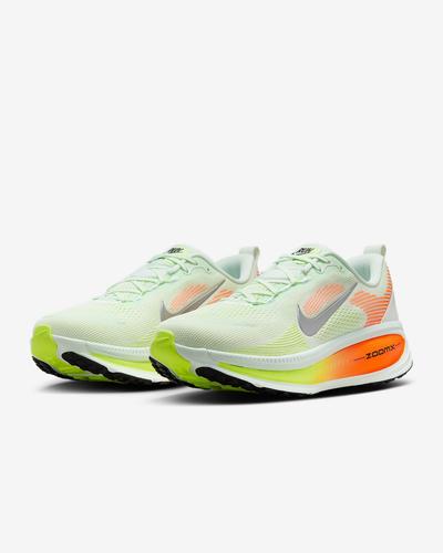 Nike Zoom Vomero 18 Світло-зелений Гіпермалиновий HM6803-300 Чоловічий розмір 41
Nike Zoom Vomero 18 Світло-зелений Гіпермалиновий HM6803-300 Чоловічий розмір 41