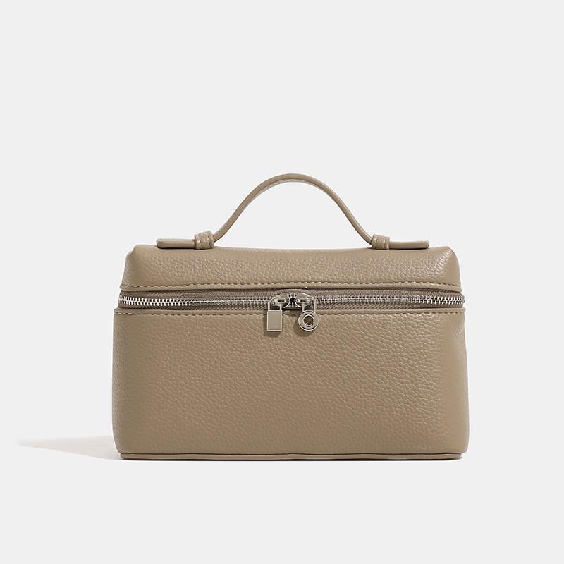 Fashionable Simple Portable Lunch Box Bag Women 2025 New Kelly Makeup All-matching One-shoulder Cross-body хакі
Fashionable Simple Portable Lunch Box Bag Women 2025 New Kelly Makeup All-matching One-shoulder Cross-body хакі