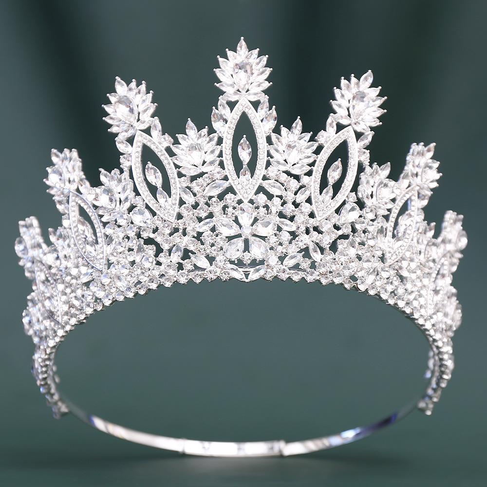 DIEZI 7 Colors Luxury Elegant AB Crystal Tiara For Women Girls Wedding Party Bridal Princess Rhinestone Crown Hair Accessories серебряный
DIEZI 7 Colors Luxury Elegant AB Crystal Tiara For Women Girls Wedding Party Bridal Princess Rhinestone Crown Hair Accessories серебряный