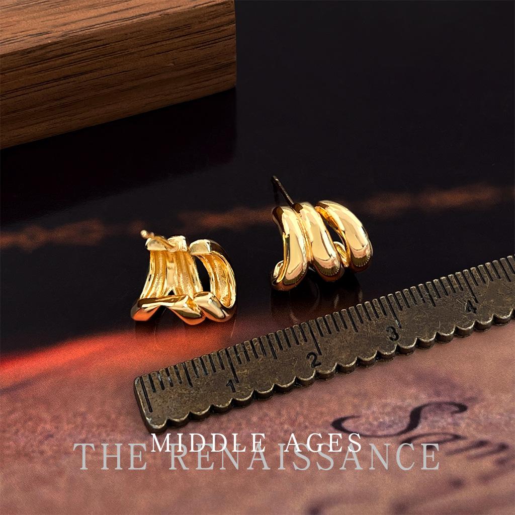 Geometric design stud earrings personalized light luxury high-end versatile commuter literary ear jewelry
Geometric design stud earrings personalized light luxury high-end versatile commuter literary ear jewelry