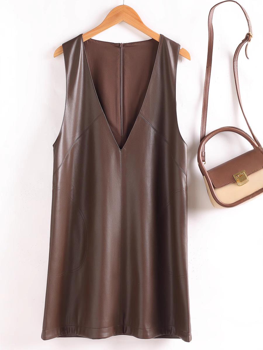 Chic Autumn Playful Lambskin Vest Dress: Flattering and High-Quality Design XL коричневый/кофейный
Chic Autumn Playful Lambskin Vest Dress: Flattering and High-Quality Design XL коричневый/кофейный