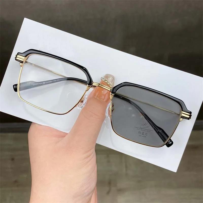 New Anti-Blue Light Color Changing Presbyopia Glasses Ultralight Ladies Photochromic Far Sight Reading Eyeglasses Prescription +4.0
New Anti-Blue Light Color Changing Presbyopia Glasses Ultralight Ladies Photochromic Far Sight Reading Eyeglasses Prescription +4.0