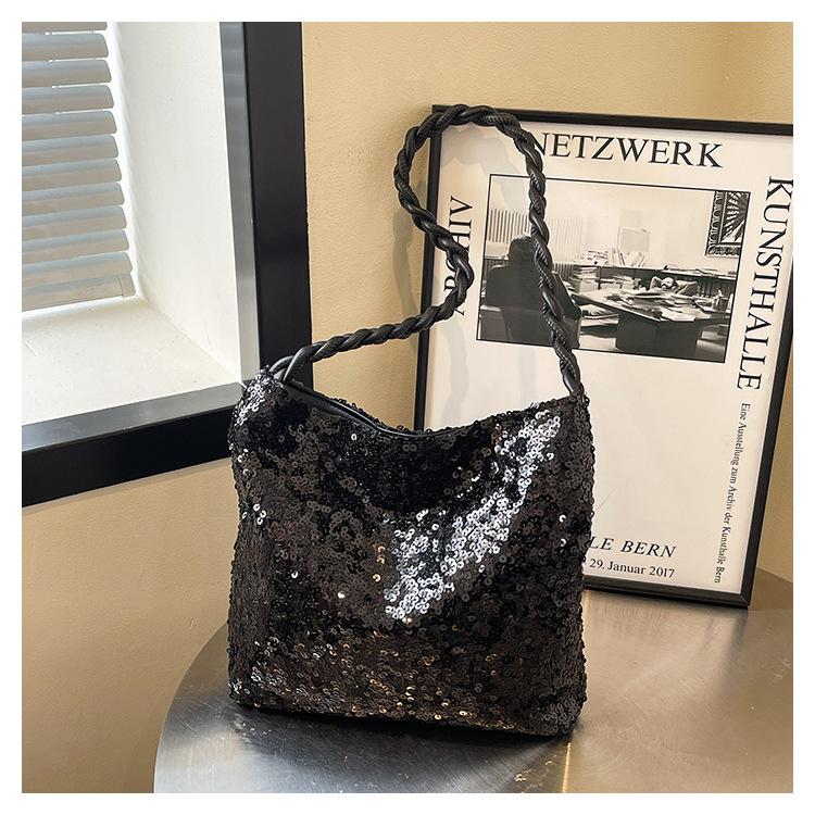 Bags women s bags 2025 new spring fashion sequins shoulder bags fashion hand bucket bags срібний
Bags women s bags 2025 new spring fashion sequins shoulder bags fashion hand bucket bags срібний
