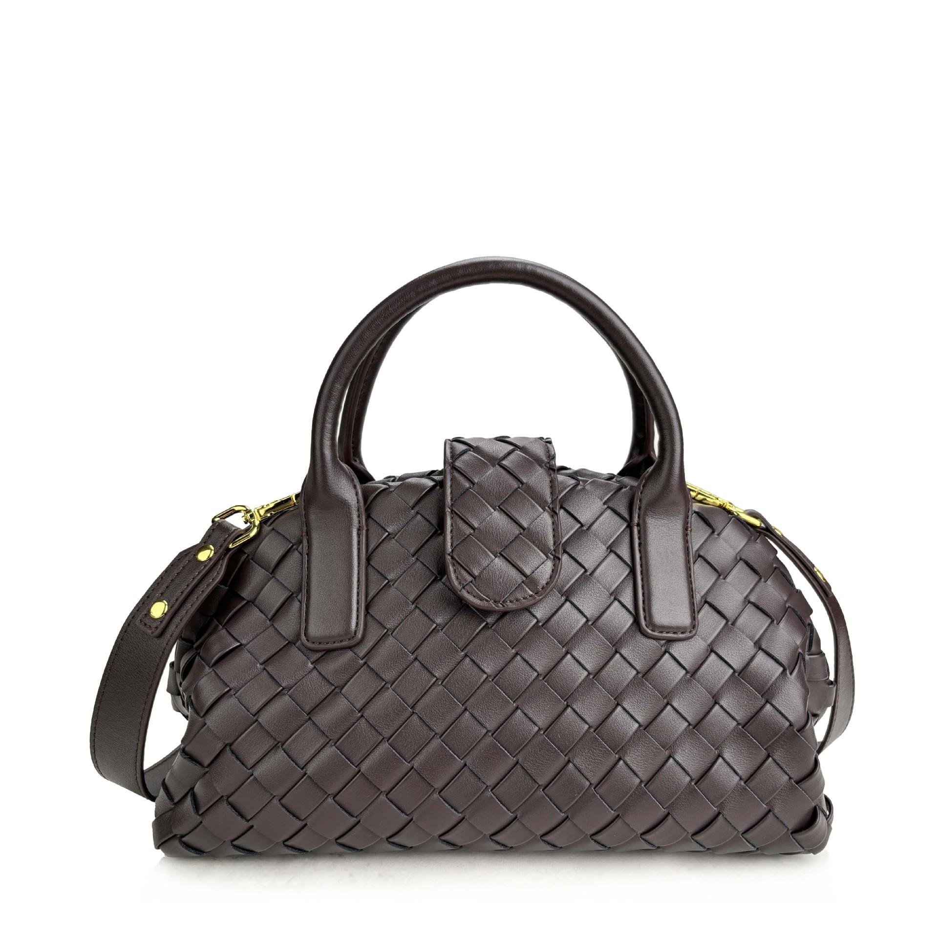 Новая ручная сумка Cloud Woven с усовершенствованной текстурой Boston, сумка через плечо с магнитной пряжкой для женщин 29x14x18cm кофейный
Новая ручная сумка Cloud Woven с усовершенствованной текстурой Boston, сумка через плечо с магнитной пряжкой для женщин 29x14x18cm кофейный