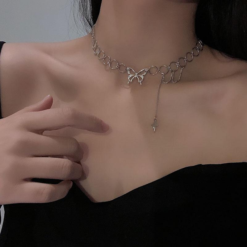 Hollow niche design sense bow a frigid style collarbone chain ins hip hop temperament simple necklace female
Hollow niche design sense bow a frigid style collarbone chain ins hip hop temperament simple necklace female