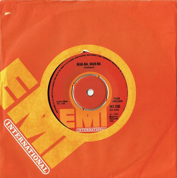 7inch Record PIERO UMILIANI - Mah-Na, Mah-Na INT530 EMI Internation 1977 UK Pop Used
7inch Record PIERO UMILIANI - Mah-Na, Mah-Na INT530 EMI Internation 1977 UK Pop Used