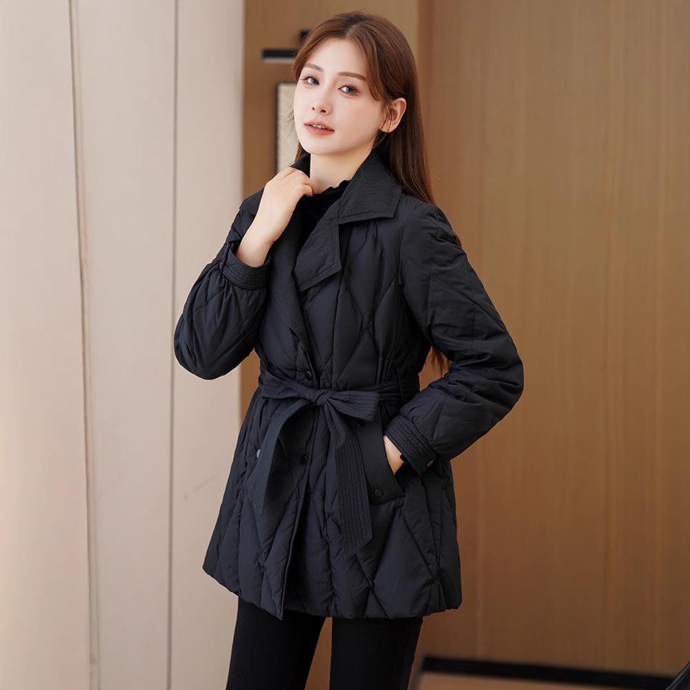 Black Slim-Fit Petite Women s Mid-Length Cotton Jacket with Belt, Cinched Waist & Diamond Pattern – Winter 2025 L (110-120 cm) чёрный
Black Slim-Fit Petite Women s Mid-Length Cotton Jacket with Belt, Cinched Waist & Diamond Pattern – Winter 2025 L (110-120 cm) чёрный