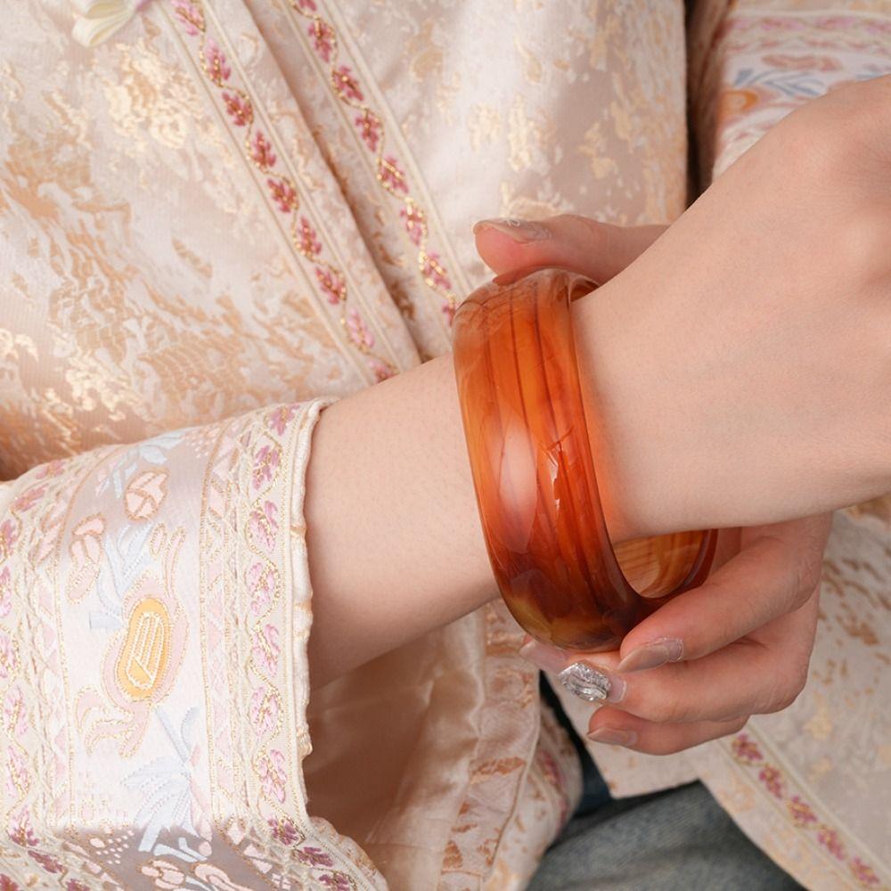 Resin Round Wide Bracelet Vintage Retro Geometric Bangle Creative Irregular Acrylic Bangle Women зелений
Resin Round Wide Bracelet Vintage Retro Geometric Bangle Creative Irregular Acrylic Bangle Women зелений