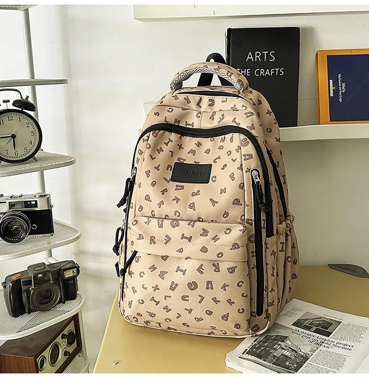 Same Backpack for Middle and High School Students with High Aesthetic Value, Letter Printed Campus Backpack, Lightweight and Large Capacity Backpack світлого кольору хакі
Same Backpack for Middle and High School Students with High Aesthetic Value, Letter Printed Campus Backpack, Lightweight and Large Capacity Backpack світлого кольору хакі