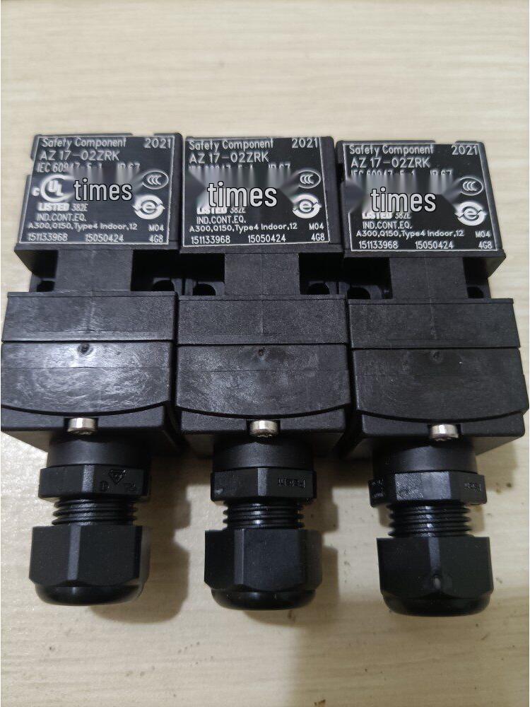 AZ 17-02ZRK Schmersal Limit Switch - Brand New, Authentic, In Stock, Free Shipping Two Zhe
AZ 17-02ZRK Schmersal Limit Switch - Brand New, Authentic, In Stock, Free Shipping Two Zhe