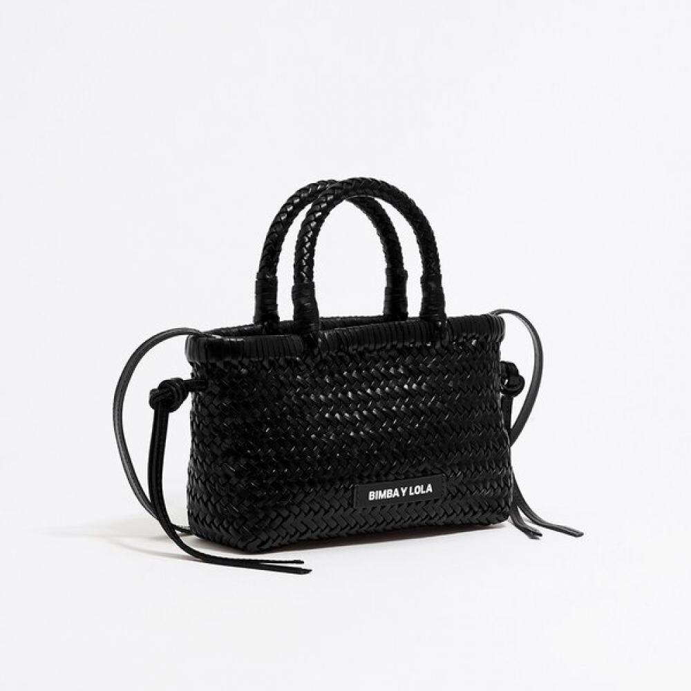 Bimba Y Lola Plaited Leather Mini Bag Black B265aib020bkf Black/FREE
Bimba Y Lola Plaited Leather Mini Bag Black B265aib020bkf Black/FREE