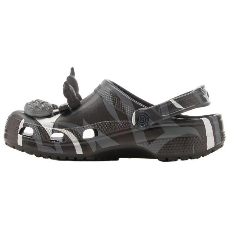 Crocs Classic Clog Clot Black 208700-001 37-38
Crocs Classic Clog Clot Black 208700-001 37-38