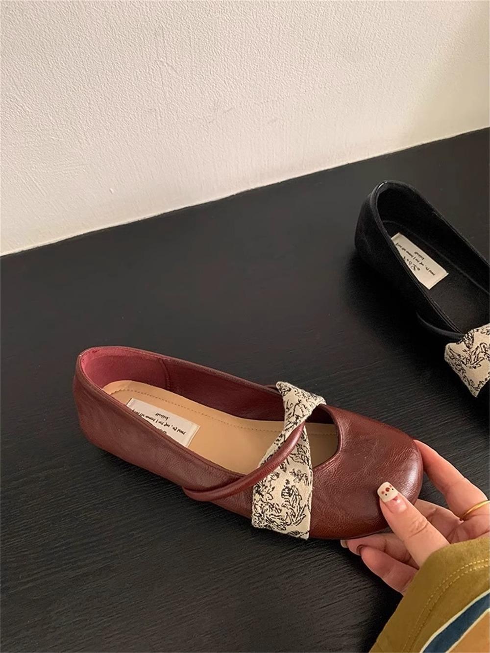 Французские ретро туфли с круглым носком и неглубоким вырезом, женские весенние новые балетки Мэри Джейн, повседневные туфли бабушки из мягкой кожи на плоской подошве 40 красный
Французские ретро туфли с круглым носком и неглубоким вырезом, женские весенние новые балетки Мэри Джейн, повседневные туфли бабушки из мягкой кожи на плоской подошве 40 красный