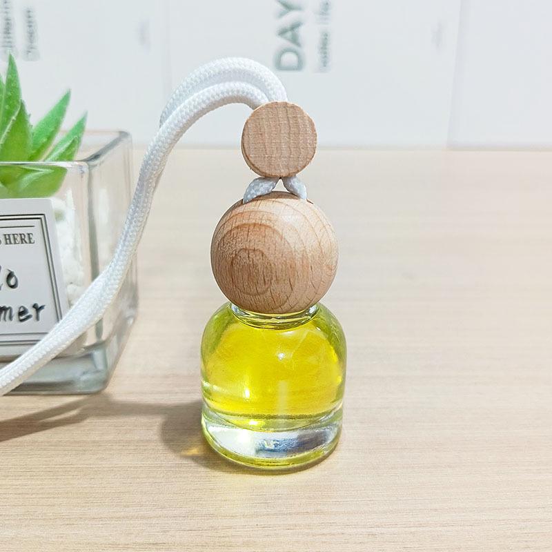Luxury Car Perfume Pendant: Essential Oil Hanging Diffuser for Men and Women
Luxury Car Perfume Pendant: Essential Oil Hanging Diffuser for Men and Women