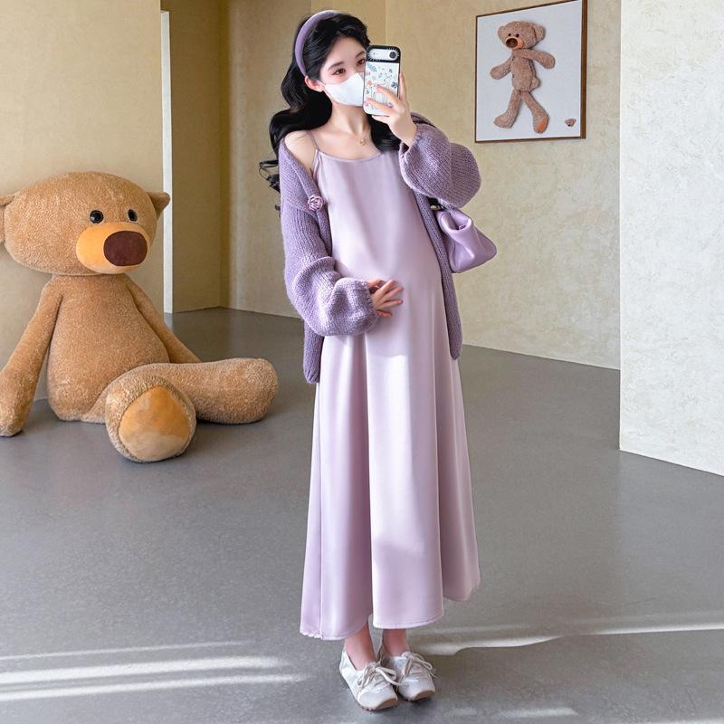 Spring 2026 Purple Satin Slip Dress & Floral Cardigan Set XXL
Spring 2026 Purple Satin Slip Dress & Floral Cardigan Set XXL