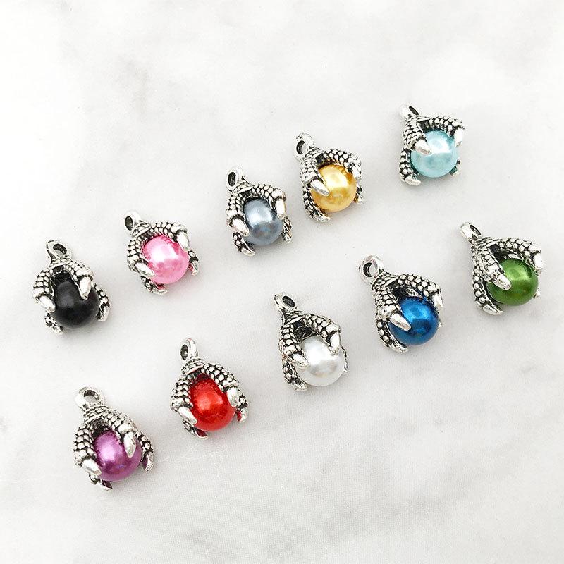 Eagle Claw Dragon Claw Pearl Pendant, 10x15mm, Fashion DIY Accessory for Handmade Necklaces
Eagle Claw Dragon Claw Pearl Pendant, 10x15mm, Fashion DIY Accessory for Handmade Necklaces