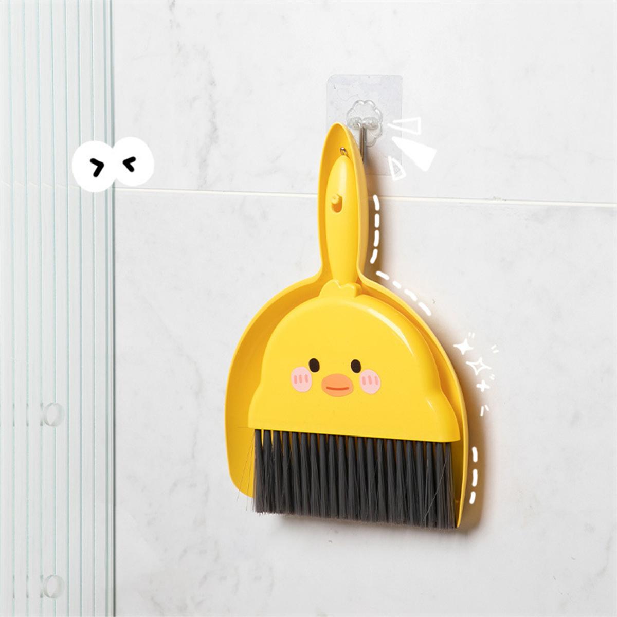 Little yellow duck broom and dustpan combination desktop cleaning small broom children s student desk with mini broom set
Little yellow duck broom and dustpan combination desktop cleaning small broom children s student desk with mini broom set