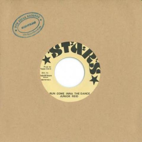 7inch Record JUNIOR REID - Run Come Ina The Dance DSRTZ703 Tappa/Dub Store 1989 Japan Reggae, Ska & Dub
7inch Record JUNIOR REID - Run Come Ina The Dance DSRTZ703 Tappa/Dub Store 1989 Japan Reggae, Ska & Dub