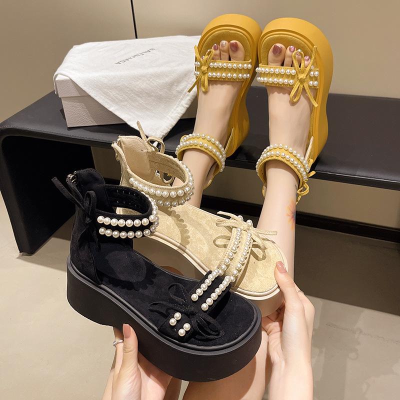 Wedge heel platform sandals women s summer skirt 2025 new fashion word with muffin waterproof table high heel versatile 35 чёрный
Wedge heel platform sandals women s summer skirt 2025 new fashion word with muffin waterproof table high heel versatile 35 чёрный