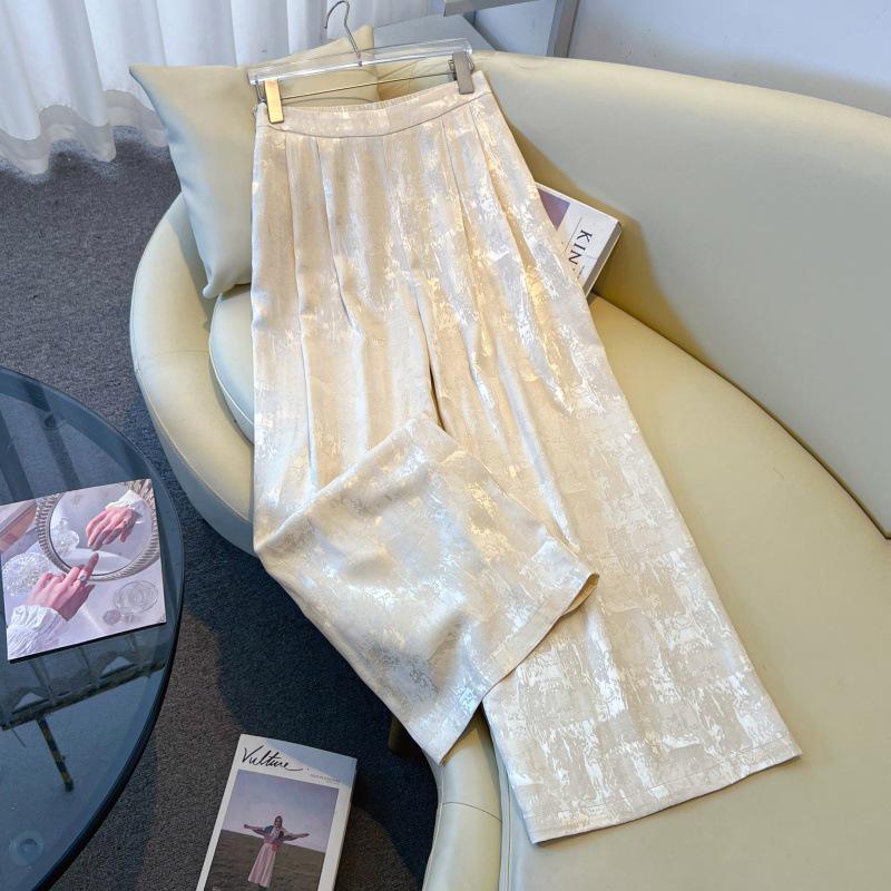 Silk Jacquard Wide-Leg Pants for Middle-Aged Women - Ethnic Style Retro Slimming Design Extra Large абрикосовий
Silk Jacquard Wide-Leg Pants for Middle-Aged Women - Ethnic Style Retro Slimming Design Extra Large абрикосовий