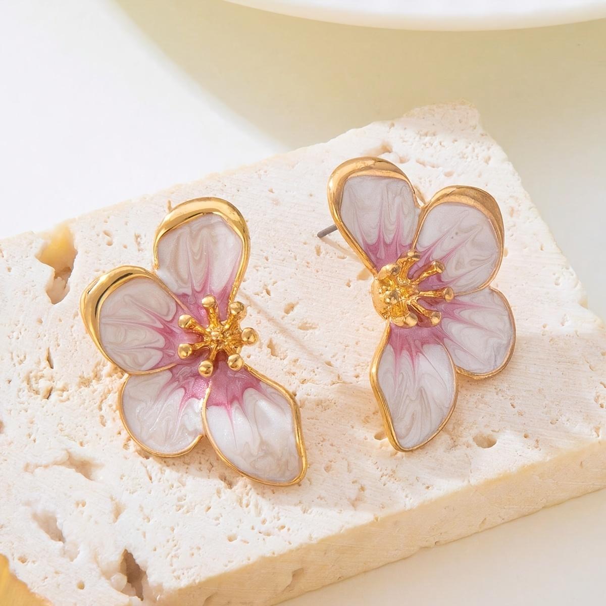 Elegant French Retro Versatile Exquisite Handmade Enamel Gradient Dyed Pink White Half Flower Earrings Suitable for Beach Vacation/date Travel One-size
Elegant French Retro Versatile Exquisite Handmade Enamel Gradient Dyed Pink White Half Flower Earrings Suitable for Beach Vacation/date Travel One-size