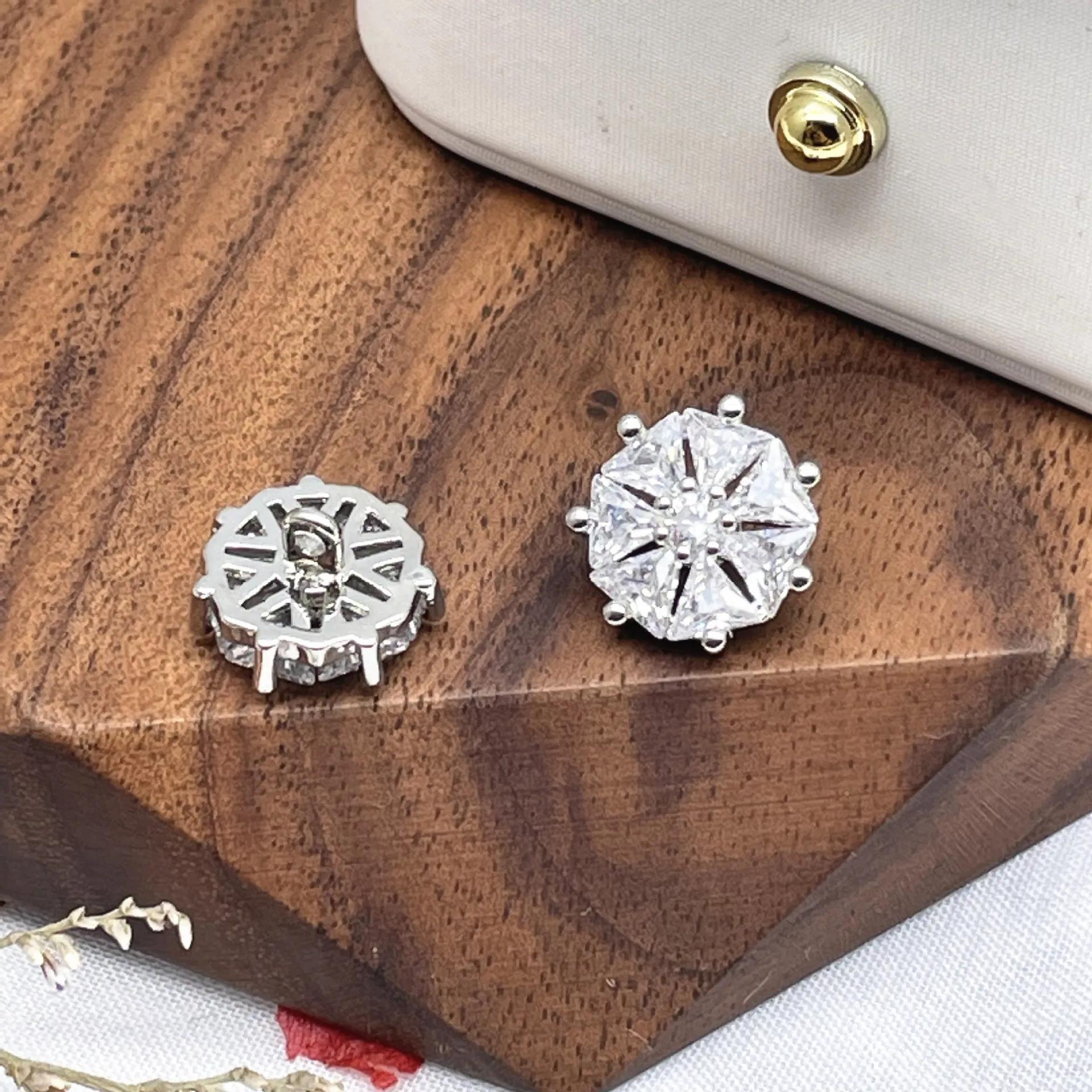 5pcs/lot Shining crystal star buttons Cubic zirconia button for shirt Decorative CZ sewing buttons for cashmere Knit cardigan 20L 12.5 MM срібний
5pcs/lot Shining crystal star buttons Cubic zirconia button for shirt Decorative CZ sewing buttons for cashmere Knit cardigan 20L 12.5 MM срібний