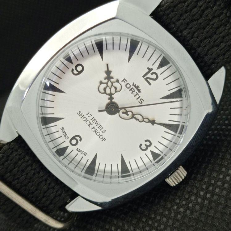 ВОССТАНОВЛЕННЫЕ ШВЕЙЦАРСКИЕ МУЖСКИЕ НАРУЧНЫЕ ЧАСЫ FORTIS WINDING СЕРЕБРЯНЫЙ ЦИФЕРБЛАТ 622b-a416675-2 lot622b-a416675
ВОССТАНОВЛЕННЫЕ ШВЕЙЦАРСКИЕ МУЖСКИЕ НАРУЧНЫЕ ЧАСЫ FORTIS WINDING СЕРЕБРЯНЫЙ ЦИФЕРБЛАТ 622b-a416675-2 lot622b-a416675