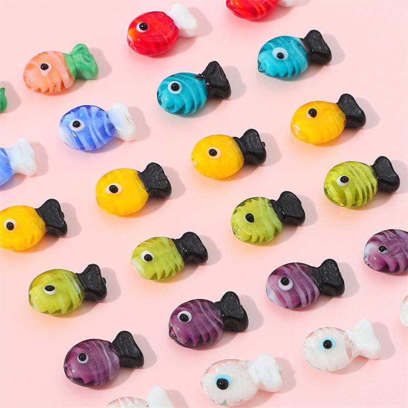 Hand-Painted Glass Fish Beads: White & Two-Tone DIY Jewelry Accessories 20×12mm, hole approx. 2mm, 1 piece/package
Hand-Painted Glass Fish Beads: White & Two-Tone DIY Jewelry Accessories 20×12mm, hole approx. 2mm, 1 piece/package