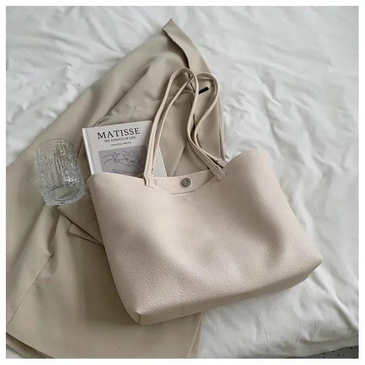Stylish Design Portable Commute Shoulder Bags Large Capacity Versatile Handbags for Women 2026 New Glossy Solid PU Shoulder Bags бежевый
Stylish Design Portable Commute Shoulder Bags Large Capacity Versatile Handbags for Women 2026 New Glossy Solid PU Shoulder Bags бежевый