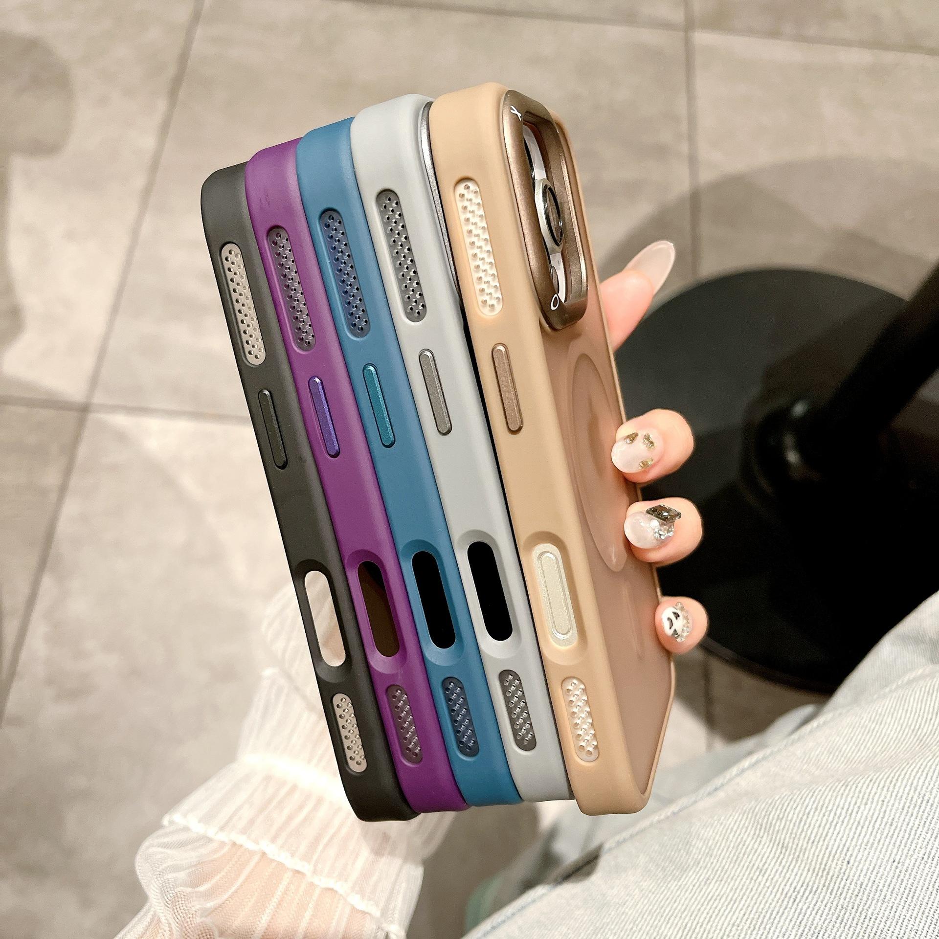 Suitable for Apple 16PRO Magnetic Heat Dissipation Phone Case, IPhone15Pro Matte Skin Feel Anti-drop 14 Protective Case 11 iPhone 16promax чёрный
Suitable for Apple 16PRO Magnetic Heat Dissipation Phone Case, IPhone15Pro Matte Skin Feel Anti-drop 14 Protective Case 11 iPhone 16promax чёрный