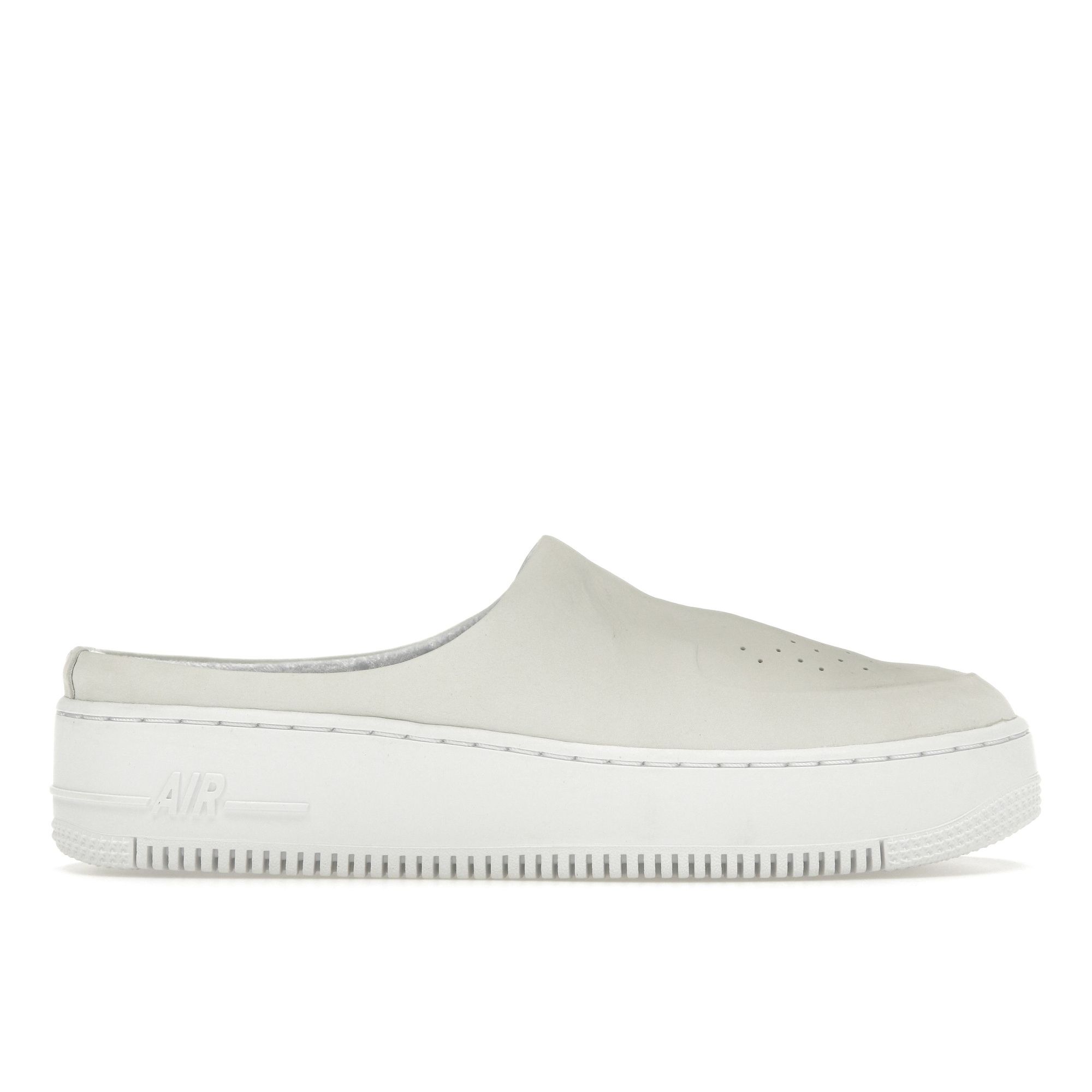 Женские кроссовки Nike Air Force 1 Lover XX The 1 Reimagined кремово-белые AO1523-100
Женские кроссовки Nike Air Force 1 Lover XX The 1 Reimagined кремово-белые AO1523-100
