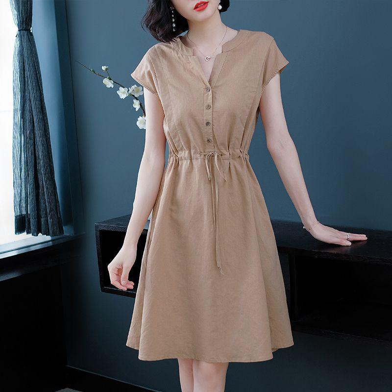 2024 Plus Size Women s V-Neck Summer Midi Dress - Slimming and Stylish 4XL 160-175 lbs
2024 Plus Size Women s V-Neck Summer Midi Dress - Slimming and Stylish 4XL 160-175 lbs