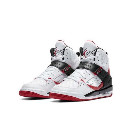 Air Jordan Flight 45 High GS Белый Красный Черный 524865-130 EU 36.5 красный/белый
Air Jordan Flight 45 High GS Белый Красный Черный 524865-130 EU 36.5 красный/белый