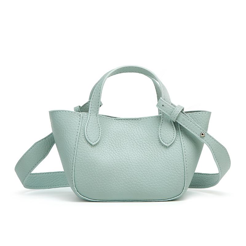 Нишевая повседневная универсальная сумка-корзина из мягкой кожи с узором личи, портативная, женская, многофункциональная, через плечо, мини-сумка-ведро
Нишевая повседневная универсальная сумка-корзина из мягкой кожи с узором личи, портативная, женская, многофункциональная, через плечо, мини-сумка-ведро