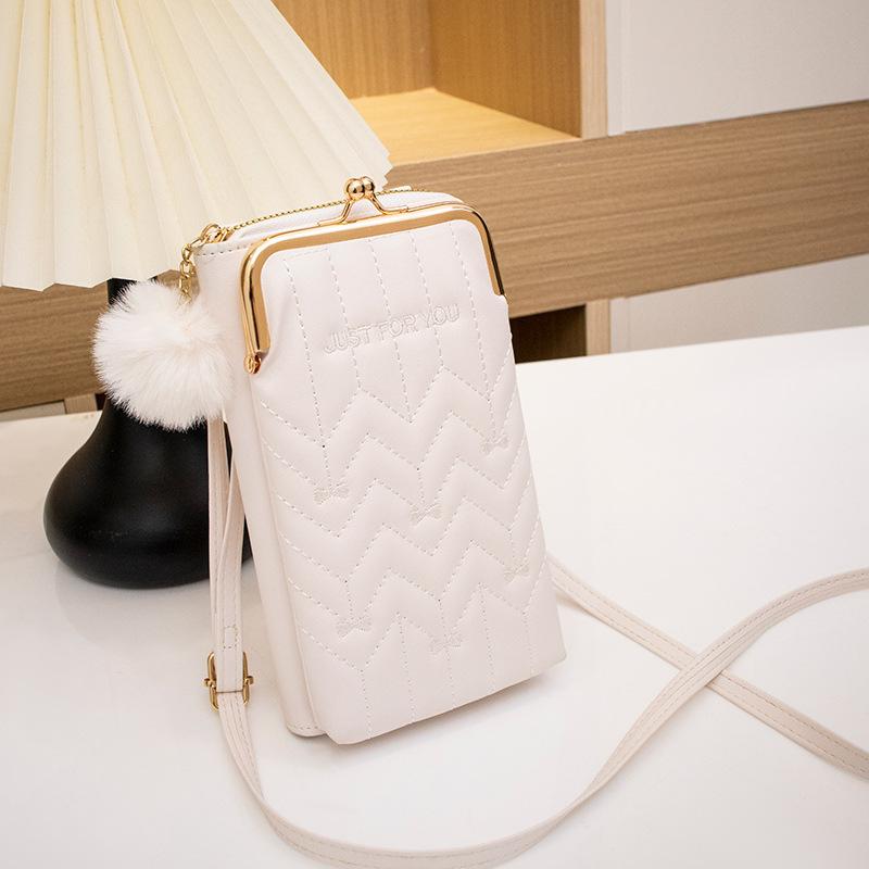 New letter embroidered vertical double-layer wallet, casual messenger mobile phone bag, clip bag, one piece. білий
New letter embroidered vertical double-layer wallet, casual messenger mobile phone bag, clip bag, one piece. білий