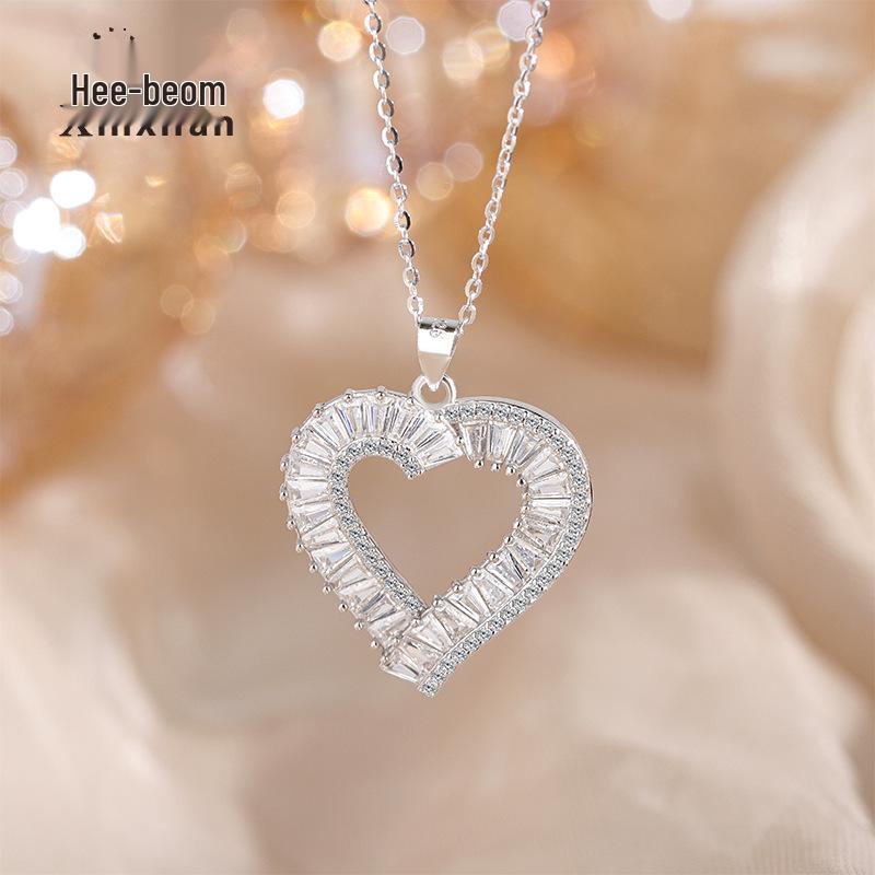 Women s 925 Sterling Silver Diamond Filigree Heart Necklace with Baguette Diamond Accent 925 Silver
Women s 925 Sterling Silver Diamond Filigree Heart Necklace with Baguette Diamond Accent 925 Silver