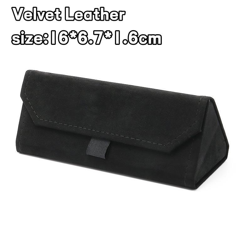 Portable Triangle Folding Glasses Case Folding Sunglasses Box Velvet/PU Leather Reading Glasses Protective Cover чорний
Portable Triangle Folding Glasses Case Folding Sunglasses Box Velvet/PU Leather Reading Glasses Protective Cover чорний