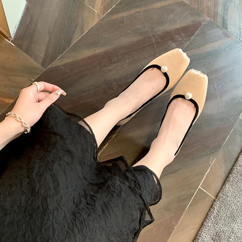 Grape mother studiee new satin pearl square head temperament versatile shallow mouth ballet flat shoes women 34 шампанського
Grape mother studiee new satin pearl square head temperament versatile shallow mouth ballet flat shoes women 34 шампанського