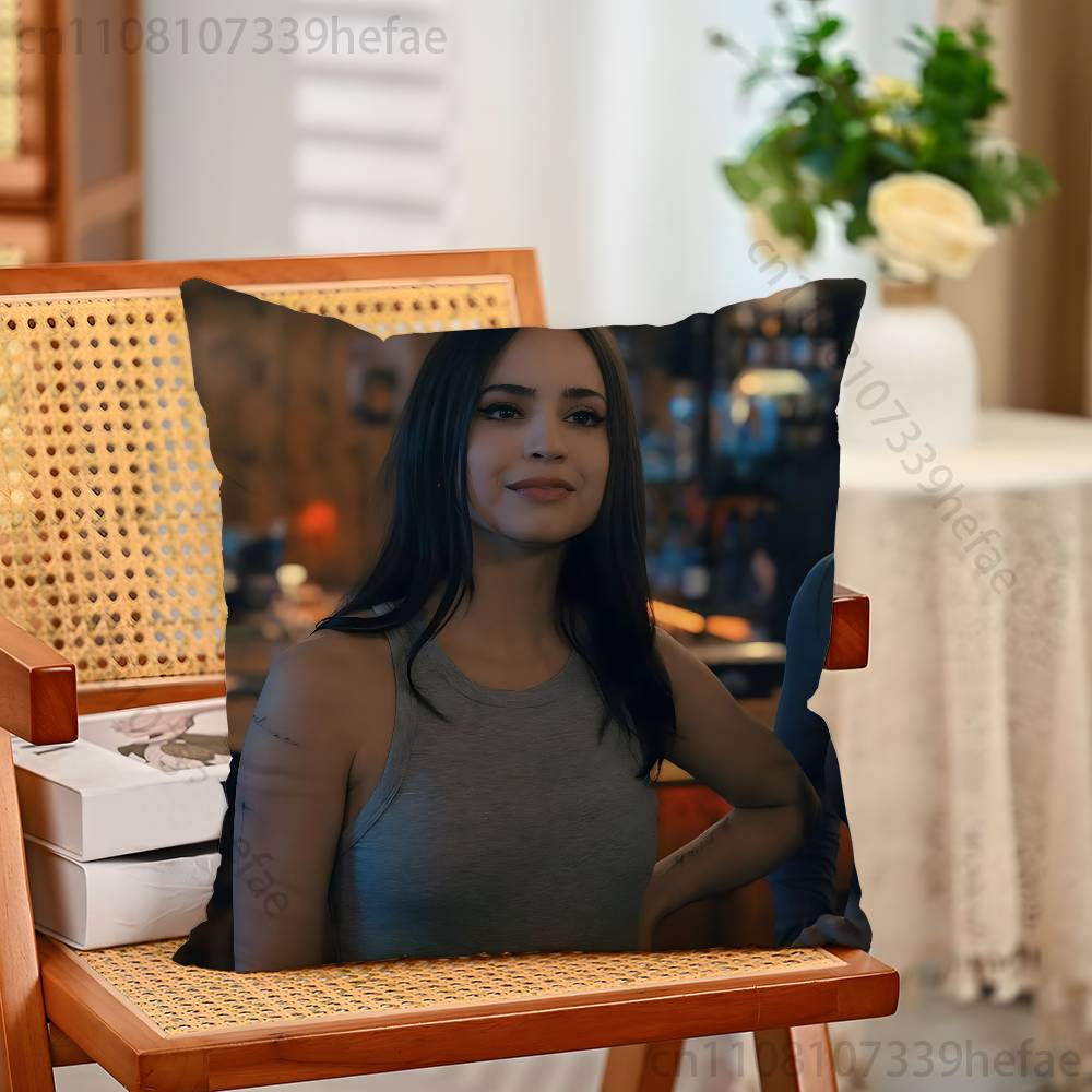 Actor SSofia CCarson Pillow Cases for Bedroom Living Room Sofa Home Decor Polyester Cushion Cover with Zipper 30x30cm
Actor SSofia CCarson Pillow Cases for Bedroom Living Room Sofa Home Decor Polyester Cushion Cover with Zipper 30x30cm