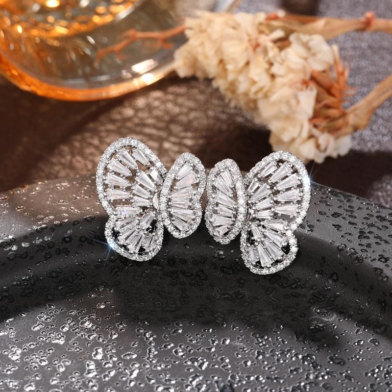 CAOSHI Uniquely Designed Copper Color Stud Earrings for Women Cubic Zirconia Wedding Zircon Double Layers Earrings Accessories
CAOSHI Uniquely Designed Copper Color Stud Earrings for Women Cubic Zirconia Wedding Zircon Double Layers Earrings Accessories