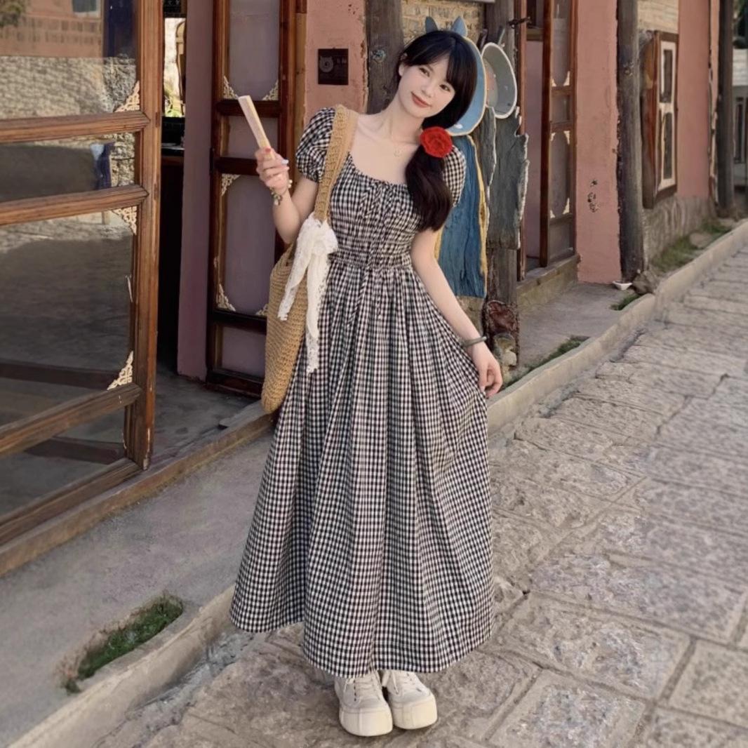 Plus Size Age-Defying Plaid Puff Sleeve Square Neck Summer Dress with Waist-Slimming Tie-Up Long Skirt XL (Premium)
Plus Size Age-Defying Plaid Puff Sleeve Square Neck Summer Dress with Waist-Slimming Tie-Up Long Skirt XL (Premium)