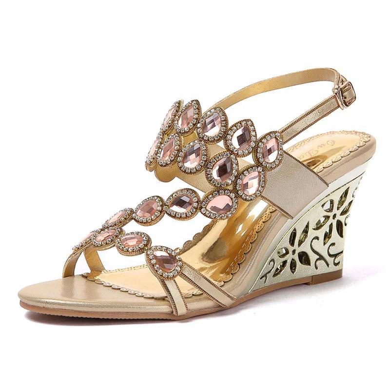 Мода 2024 года, новые летние модные туфли, элегантные туфли на танкетке с цветочным узором и стразами, кожаные нескользящие женские сандалии на танкетке с кристаллами 35(Foot22.5cm) золотой
Мода 2024 года, новые летние модные туфли, элегантные туфли на танкетке с цветочным узором и стразами, кожаные нескользящие женские сандалии на танкетке с кристаллами 35(Foot22.5cm) золотой