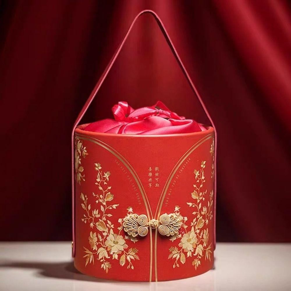 Wrist Bag Chinese Style Handbag Frog Botton Bridesmaid Gifts Box Ins Wedding Candy Bag Wedding S
Wrist Bag Chinese Style Handbag Frog Botton Bridesmaid Gifts Box Ins Wedding Candy Bag Wedding S