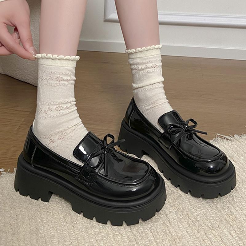 Мода 2025 Туфли-лоферы на платформе с бантом Женская модная обувь на высоком каблуке Jk из ПУ кожи Женские корейские туфли-слипоны на толстой подошве 35 чёрный
Мода 2025 Туфли-лоферы на платформе с бантом Женская модная обувь на высоком каблуке Jk из ПУ кожи Женские корейские туфли-слипоны на толстой подошве 35 чёрный