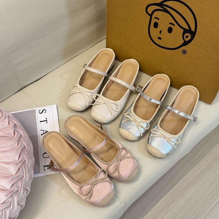 Flat-bottomed bow bag head half slippers women s outer wear 2025 summer new Mary Jane inner height-increasing Muller slippers women 40
Flat-bottomed bow bag head half slippers women s outer wear 2025 summer new Mary Jane inner height-increasing Muller slippers women 40