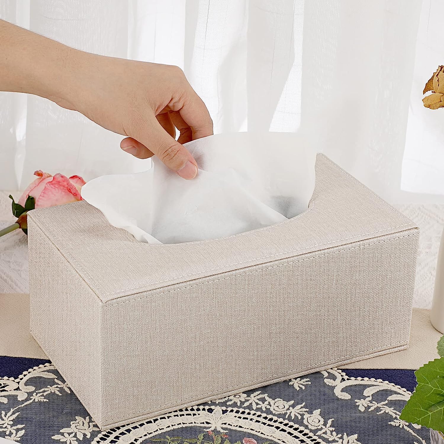 Прямоугольная кожаная крышка для коробки для салфеток. Стильный держатель для коробки для салфеток с магнитным дном, декоративный ПУ для туалетного столика. Тумбочка. Стол. Домашний офис. Автомобиль.
Прямоугольная кожаная крышка для коробки для салфеток. Стильный держатель для коробки для салфеток с магнитным дном, декоративный ПУ для туалетного столика. Тумбочка. Стол. Домашний офис. Автомобиль.