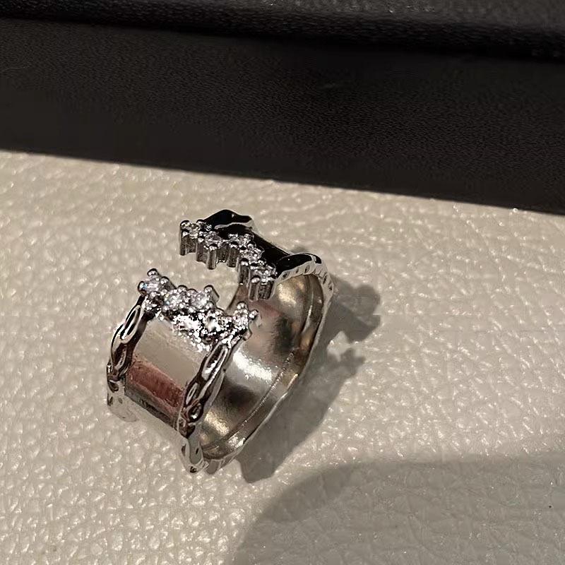 1 шт. сверкающие широкие кольца для женщин, модные искусственные жемчуга, кристаллы, открытые кольца для пальцев, для девушек, индивидуальные украшения для вечеринок, подарки аэро
1 шт. сверкающие широкие кольца для женщин, модные искусственные жемчуга, кристаллы, открытые кольца для пальцев, для девушек, индивидуальные украшения для вечеринок, подарки аэро